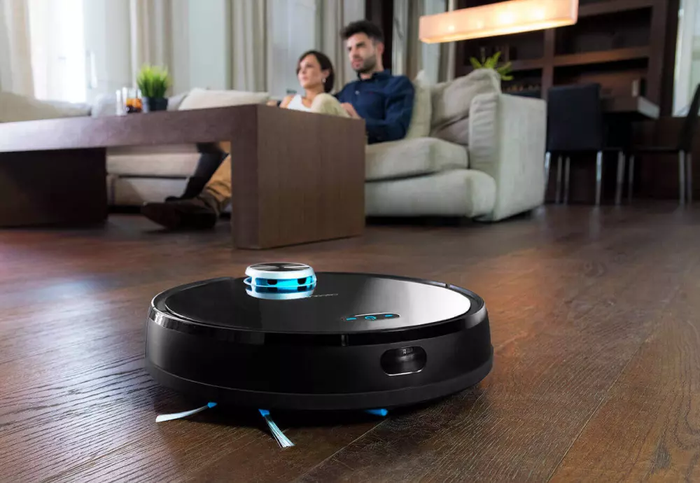 clean smart robot vacuum cleaner